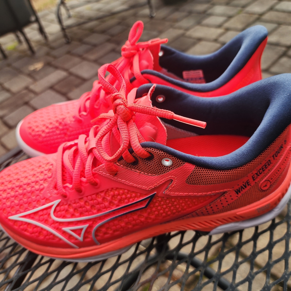 Mizuno Wave Exceed Tour 5 Women's Neon Coral Energy Tennis Shoes